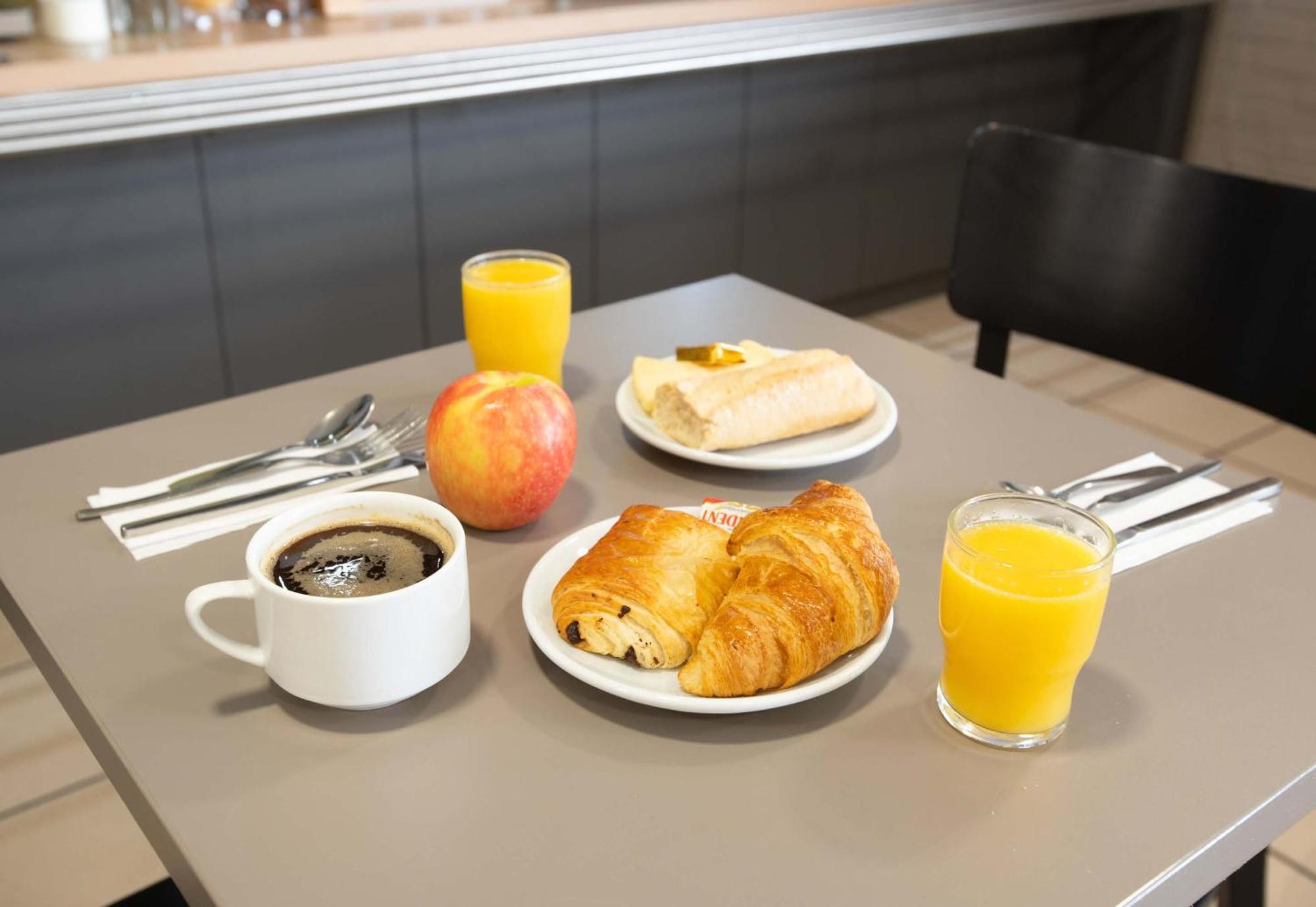 B&B Hotel Louveciennes Le Port-Marly Εξωτερικό φωτογραφία